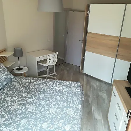 Angelov * וארנה