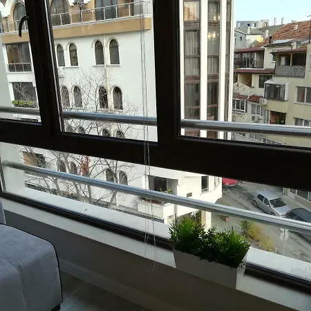 Angelov Apartman *